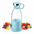 Licuadora portátil KYREX FreshMix de 380 ml color azul con frutas